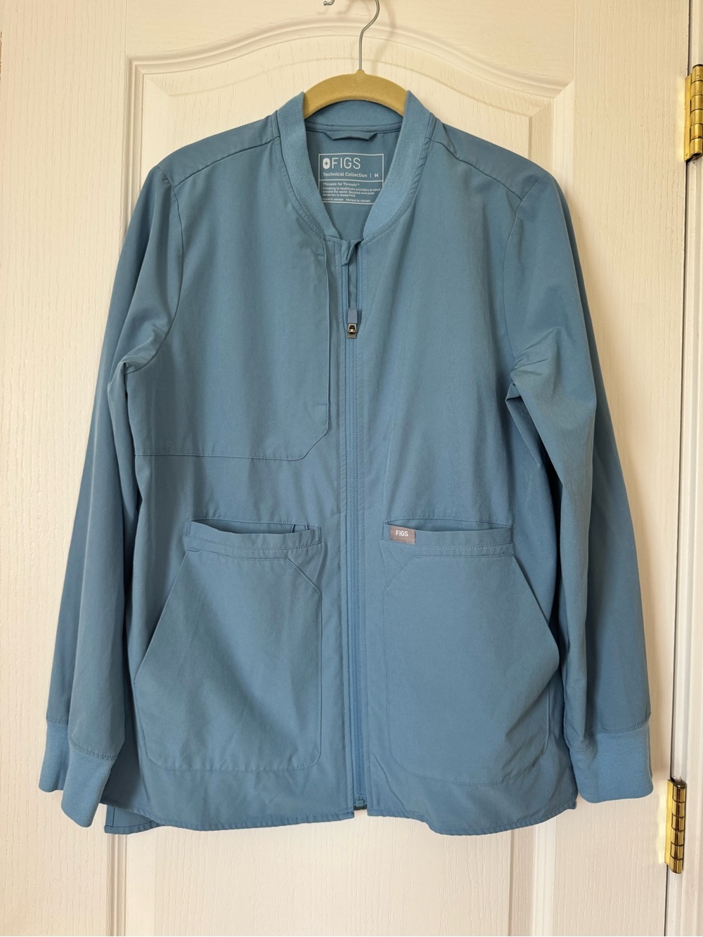 FIGS Technical Collection Scrub Jacket Gray Blue Size Medium Full Zip